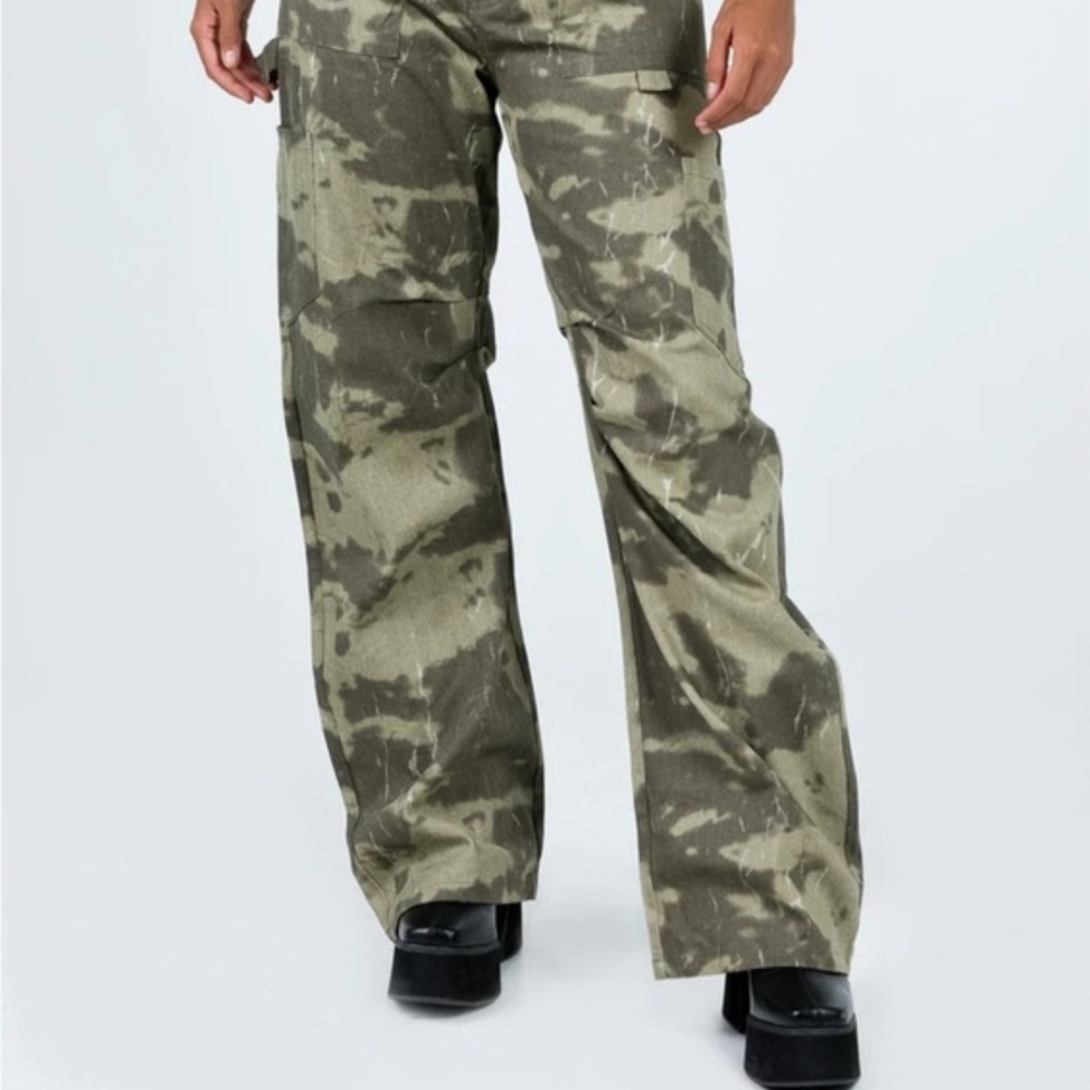 NWT Women's Trendy Lioness Camouflage Wide Leg Pants Size XXL